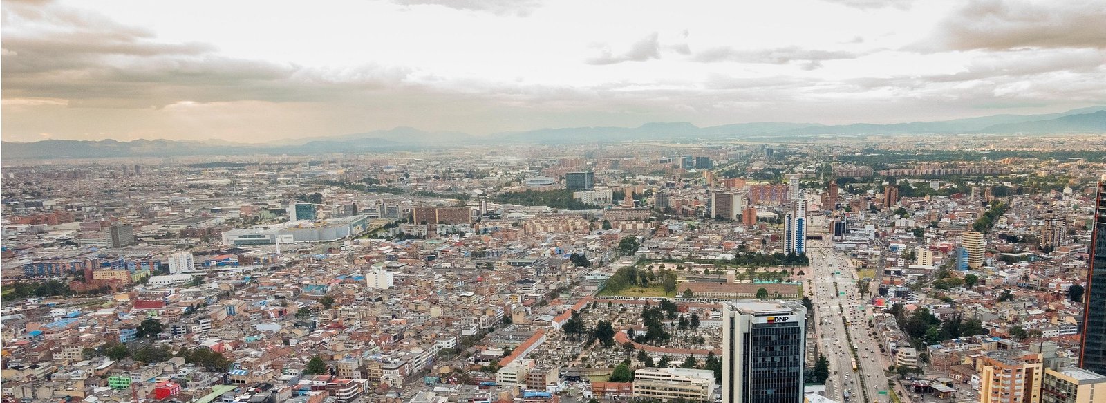 <small>ALIADO URBANO</small>Aquí no estás solo